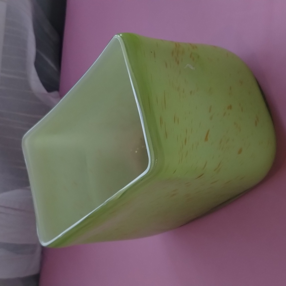 Green Ceramic Planter - Picture 4 of 6